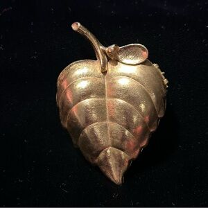 Avon Gold Leaf Brooch